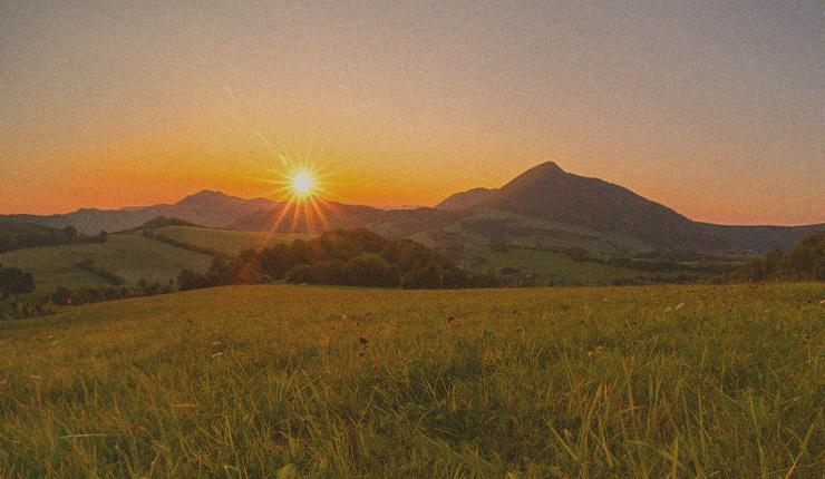 Glory Awaits Us: An Easter Reflection