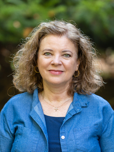 Headshot for Senior Counselor